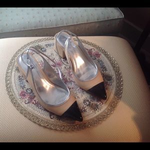 Zara Black cap toe 7.5 with silver trim adjustable